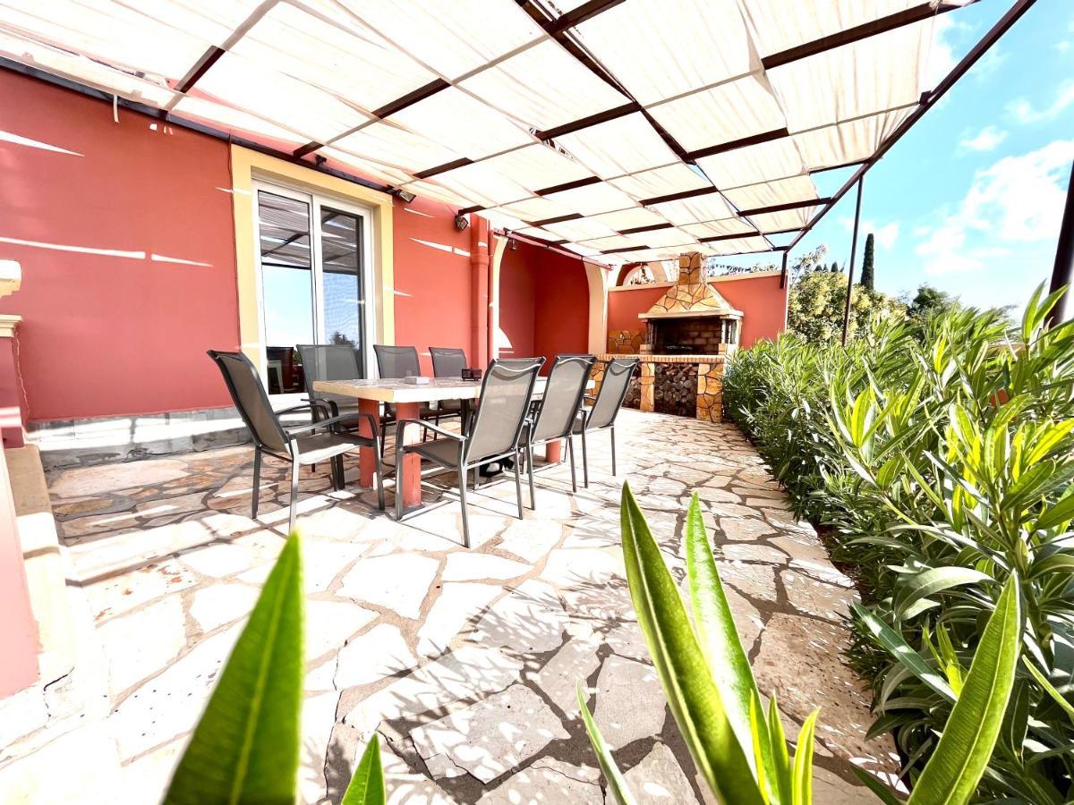 Skriperon Gkk House Private Swimming Pool Luxury House 빌라 외부 사진